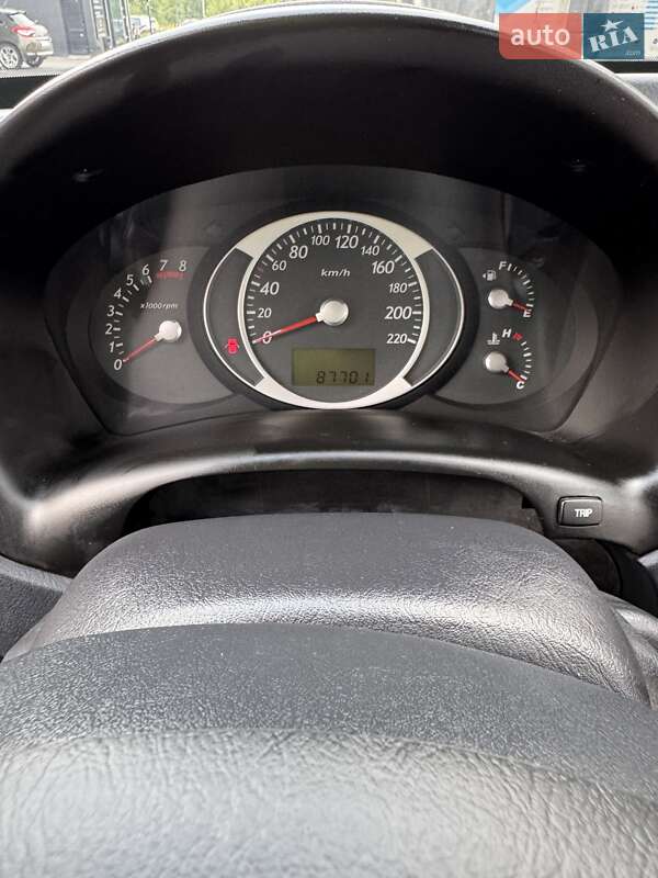 Позашляховик / Кросовер Hyundai Tucson 2011 в Києві