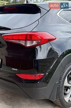 Внедорожник / Кроссовер Hyundai Tucson 2017 в 