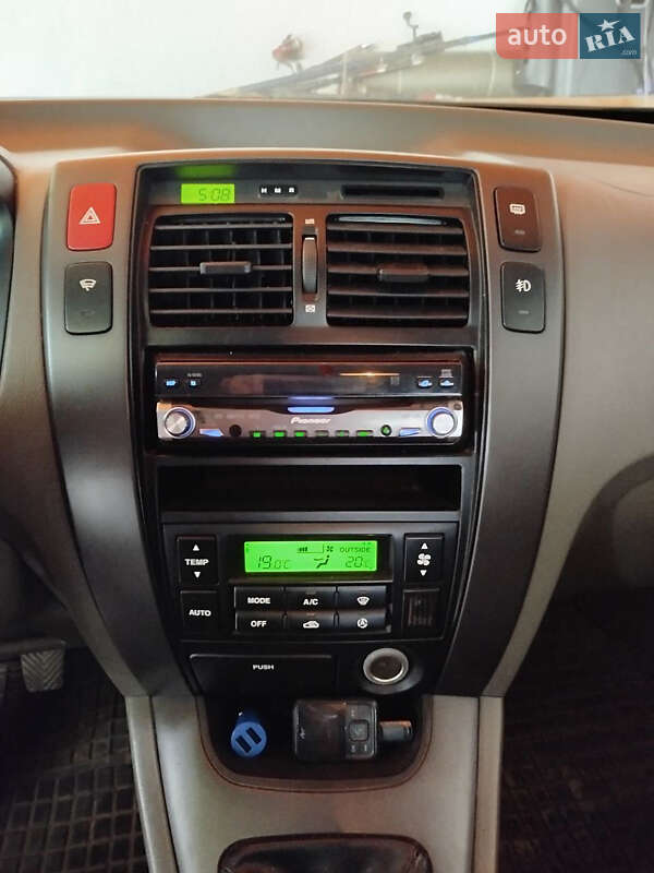 Позашляховик / Кросовер Hyundai Tucson 2005 в Черкасах