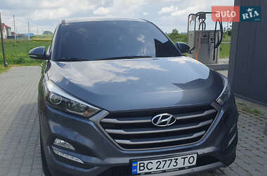 Внедорожник / Кроссовер Hyundai Tucson 2015 в 