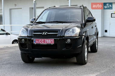 Внедорожник / Кроссовер Hyundai Tucson 2008 в 