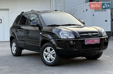 Внедорожник / Кроссовер Hyundai Tucson 2008 в 