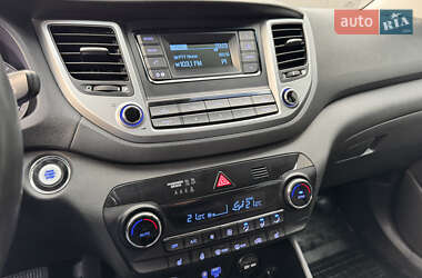 Внедорожник / Кроссовер Hyundai Tucson 2017 в 