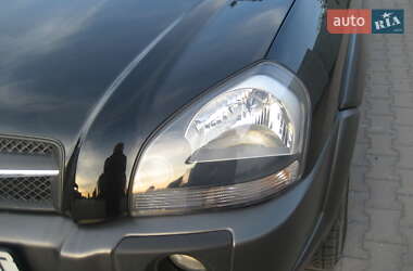 Позашляховик / Кросовер Hyundai Tucson 2008 в 