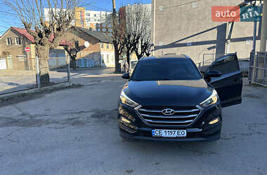 Внедорожник / Кроссовер Hyundai Tucson 2015 в 