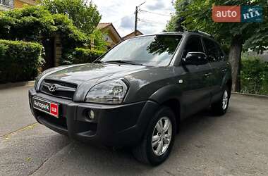 Позашляховик / Кросовер Hyundai Tucson 2011 в Києві