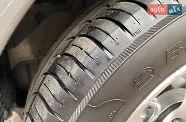 Внедорожник / Кроссовер Hyundai Tucson 2009 в 
