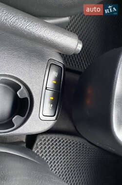 Внедорожник / Кроссовер Hyundai Tucson 2009 в 