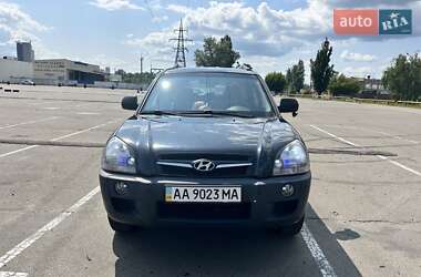 Позашляховик / Кросовер Hyundai Tucson 2011 в Києві