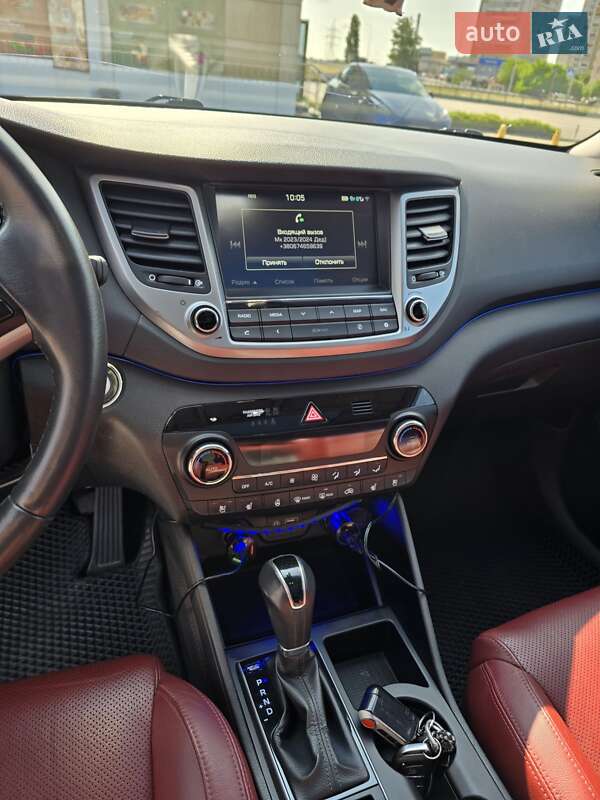 Позашляховик / Кросовер Hyundai Tucson 2017 в Києві