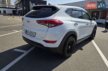 Внедорожник / Кроссовер Hyundai Tucson 2017 в 