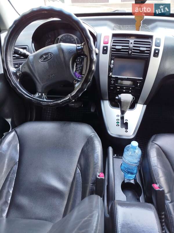 Позашляховик / Кросовер Hyundai Tucson 2006 в Тячеві