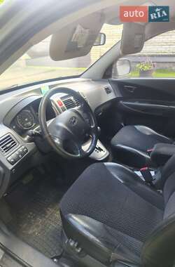 Внедорожник / Кроссовер Hyundai Tucson 2011 в 