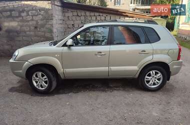 Внедорожник / Кроссовер Hyundai Tucson 2008 в 