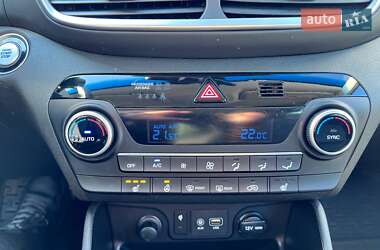 Позашляховик / Кросовер Hyundai Tucson 2019 в 