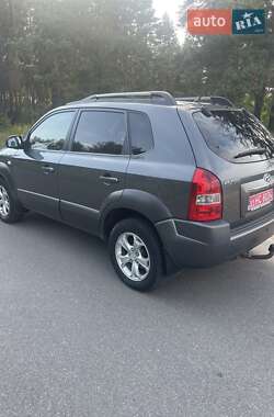 Позашляховик / Кросовер Hyundai Tucson 2010 в 