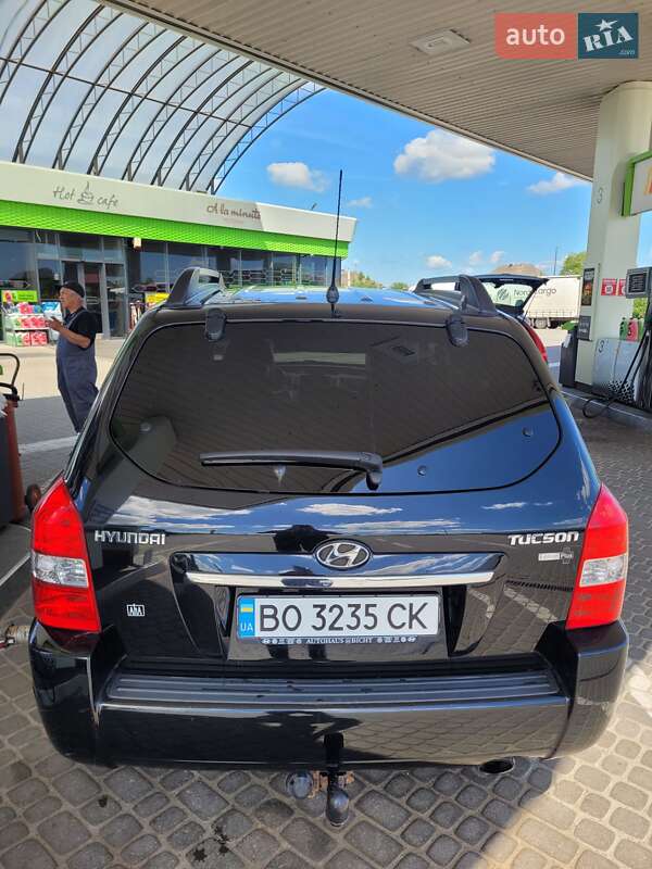 Позашляховик / Кросовер Hyundai Tucson 2009 в Городку