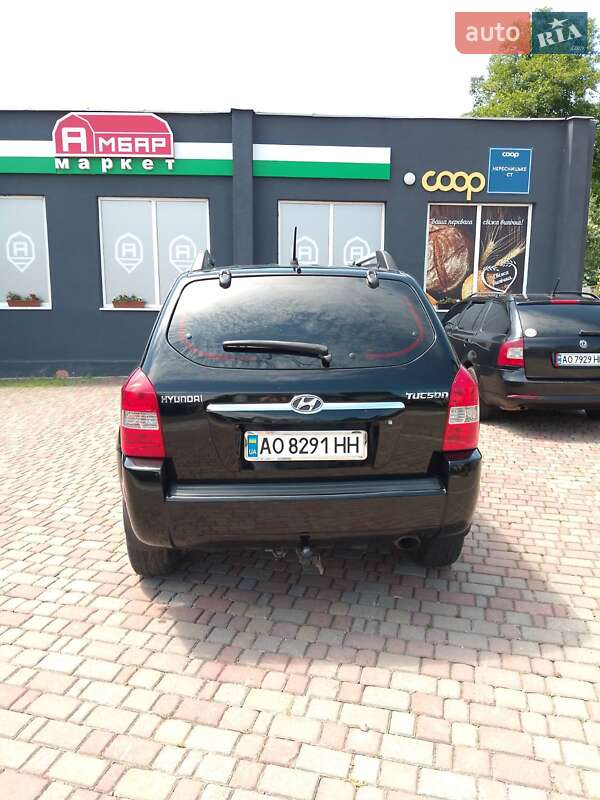 Внедорожник / Кроссовер Hyundai Tucson 2005 в Добрянском