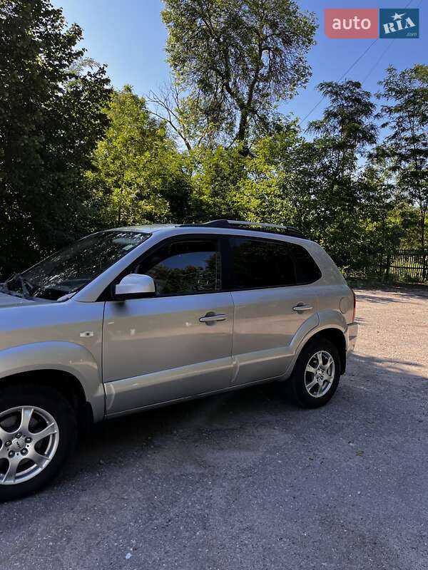 Внедорожник / Кроссовер Hyundai Tucson 2008 в Харькове фото 13 Внедорожник / Кроссовер Hyundai Tucson 2008 в Харькове