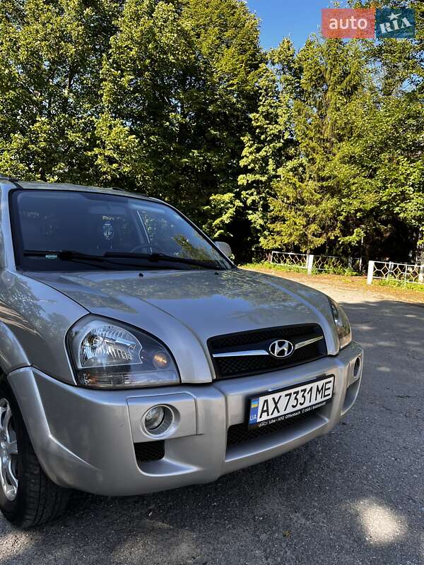 Внедорожник / Кроссовер Hyundai Tucson 2008 в Харькове фото 17 Внедорожник / Кроссовер Hyundai Tucson 2008 в Харькове