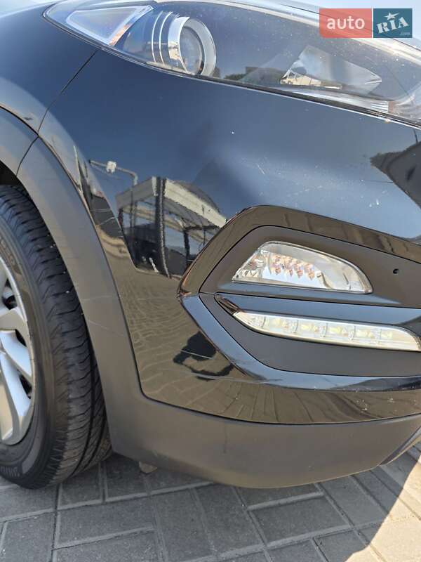 Позашляховик / Кросовер Hyundai Tucson 2016 в Софіївській Борщагівці