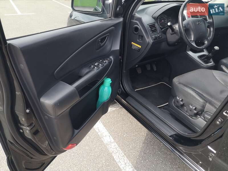 Внедорожник / Кроссовер Hyundai Tucson 2006 в Киеве