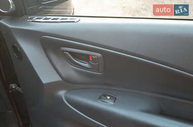 Внедорожник / Кроссовер Hyundai Tucson 2009 в 