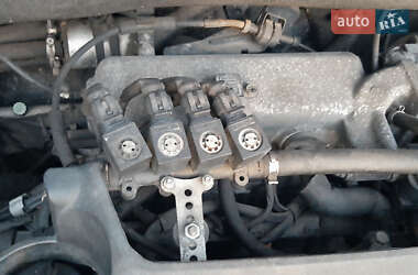 Внедорожник / Кроссовер Hyundai Tucson 2009 в 