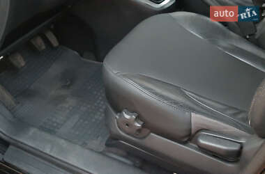 Внедорожник / Кроссовер Hyundai Tucson 2009 в 