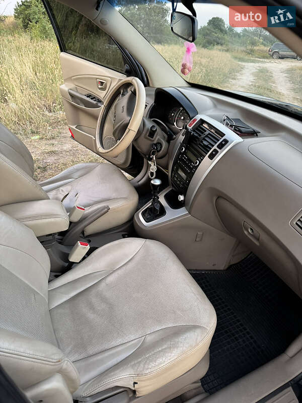 Позашляховик / Кросовер Hyundai Tucson 2008 в Ізюмі