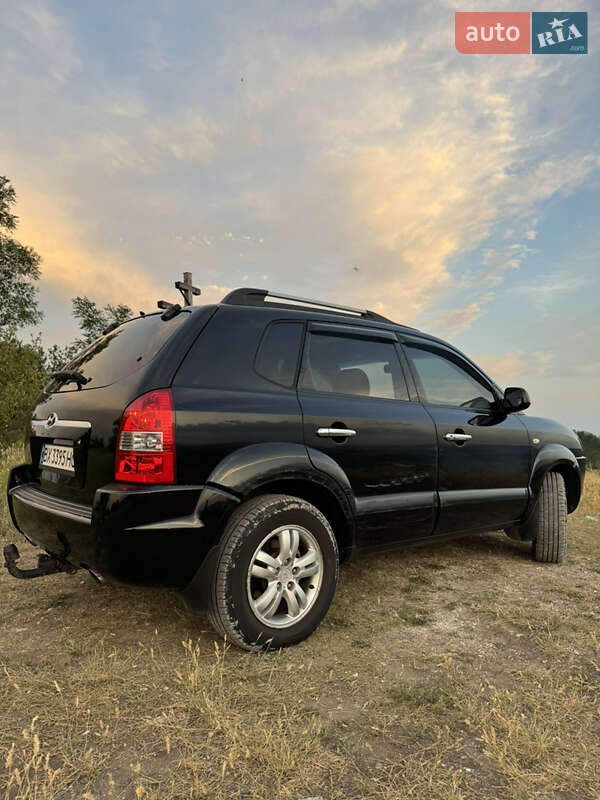 Позашляховик / Кросовер Hyundai Tucson 2008 в Ізюмі