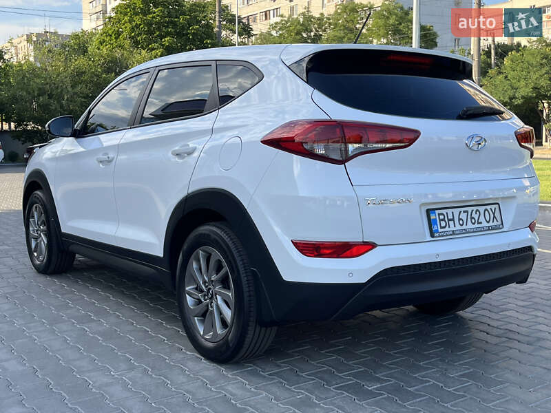 Внедорожник / Кроссовер Hyundai Tucson 2016 в Одессе