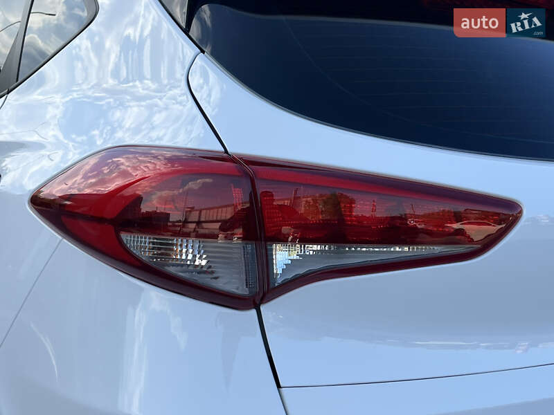 Внедорожник / Кроссовер Hyundai Tucson 2016 в Одессе