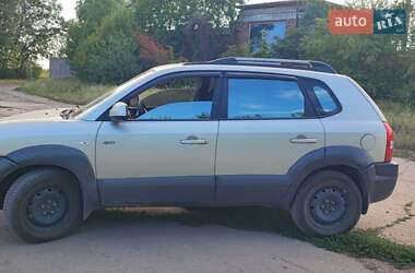 Внедорожник / Кроссовер Hyundai Tucson 2006 в Змиеве