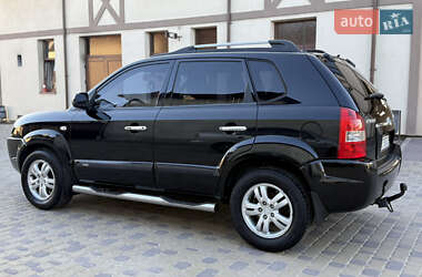 Внедорожник / Кроссовер Hyundai Tucson 2005 в  фото 11 Внедорожник / Кроссовер Hyundai Tucson 2005 в