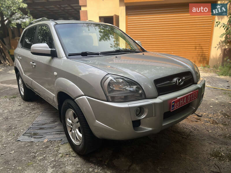 Позашляховик / Кросовер Hyundai Tucson 2009 в Дніпрі