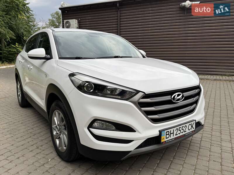 Внедорожник / Кроссовер Hyundai Tucson 2015 в Одессе