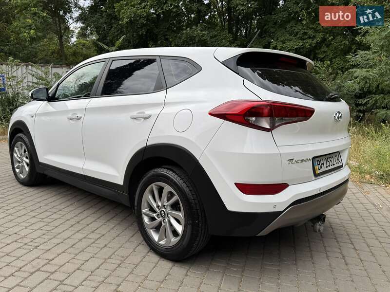 Внедорожник / Кроссовер Hyundai Tucson 2015 в Одессе