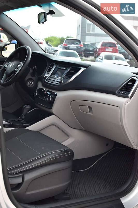 Внедорожник / Кроссовер Hyundai Tucson 2017 в Кривом Роге