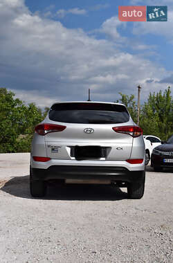 Внедорожник / Кроссовер Hyundai Tucson 2017 в 