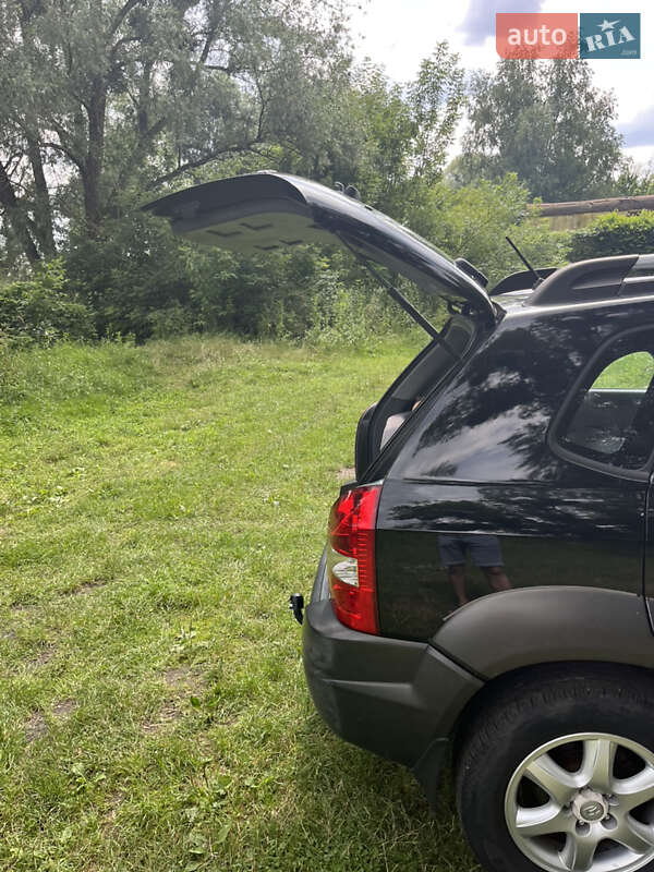 Внедорожник / Кроссовер Hyundai Tucson 2005 в Шептицькому