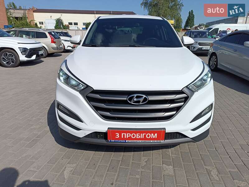 Позашляховик / Кросовер Hyundai Tucson 2015 в Полтаві