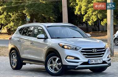 Внедорожник / Кроссовер Hyundai Tucson 2016 в 