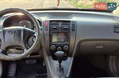 Внедорожник / Кроссовер Hyundai Tucson 2008 в 