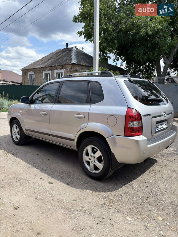 Внедорожник / Кроссовер Hyundai Tucson 2005 в Кропивницком фото 7 Внедорожник / Кроссовер Hyundai Tucson 2005 в Кропивницком