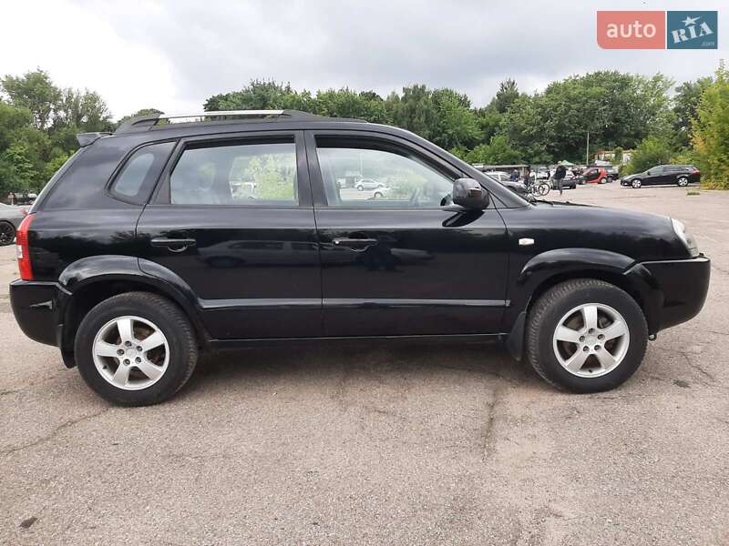 Позашляховик / Кросовер Hyundai Tucson 2006 в Чернігові