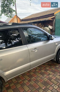 Внедорожник / Кроссовер Hyundai Tucson 2005 в 