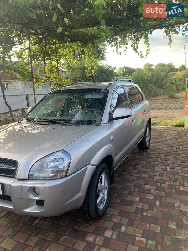 Позашляховик / Кросовер Hyundai Tucson 2005 в Черкасах