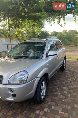 Внедорожник / Кроссовер Hyundai Tucson 2005 в 