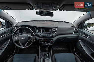 Внедорожник / Кроссовер Hyundai Tucson 2017 в 